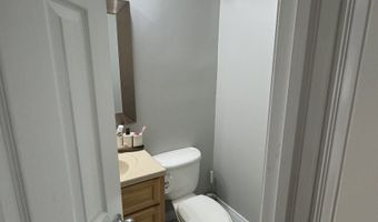 6 Rose Ln 2-15, Danbury, CT 06810