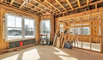 29 Main St, Alton, NH 03809