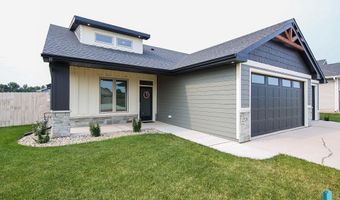 2729 E Palmer St, Brandon, SD 57005