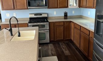 6121 Pine Bluff Dr, Avon, IN 46123