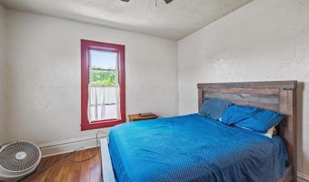 204 S Main St, Ashley, OH 43003
