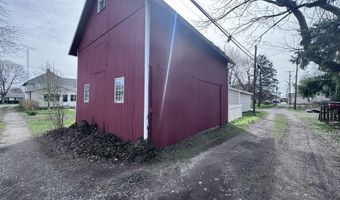 423 N Johnson St, Ada, OH 45810