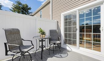 142 Bellwood Cir 142, Bellingham, MA 02019