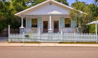 241 Washington St, Bay St. Louis, MS 39520