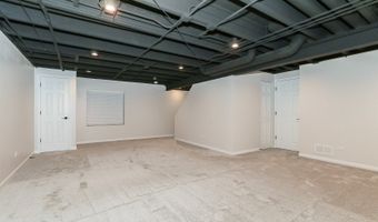 7 Shade Tree Ct, Algonquin, IL 60102