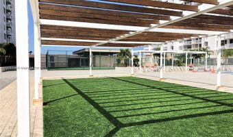18021 Biscayne Blvd 902, Aventura, FL 33160