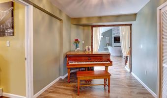 103 Malory Ct, Blakeslee, PA 18610