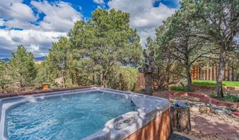 174 Hondo Seco Rd, Arroyo Hondo, NM 87513