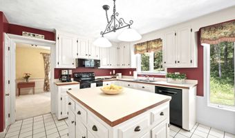 13 Storybrook Ln, Amherst, NH 03031