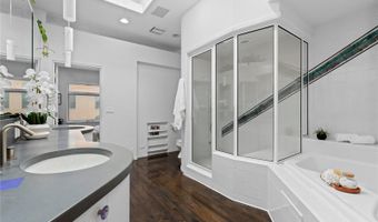 1940 Blake St 300, Denver, CO 80202