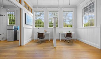301 Valley Rd, Cos Cob, CT 06807