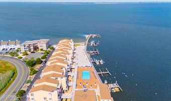 401 Bay Shore Dr 17B, Barnegat, NJ 08005