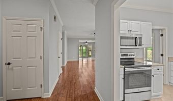 293 Hollybrook Dr, Advance, NC 27006