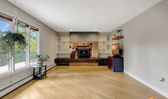 10010 Lone Tree Dr, Anchorage, AK 99507