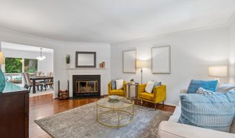 5914 LANGTON Dr, Alexandria, VA 22310