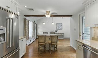 41 Tercentennial Dr, Billerica, MA 01821