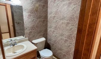 1503 Baron Ct, Auburn, IN 46706