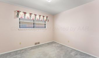 4915 YALE St, Amarillo, TX 79109