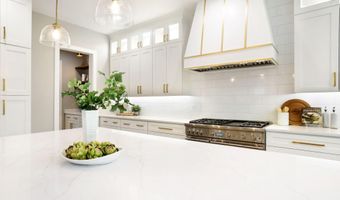 8525 RALEIGH Ave, Annandale, VA 22003