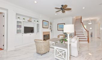 5318 LOON NEST Ct, Apollo Beach, FL 33572