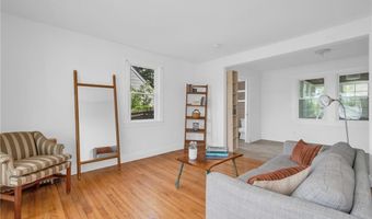 14 Barnsdale Rd, East Providence, RI 02914