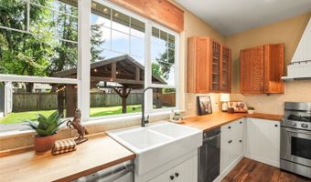 20409 70th St E, Bonney Lake, WA 98391