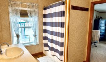 16 Gonyea Rd, Altona, NY 12910