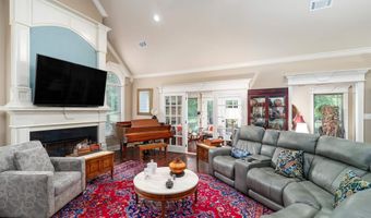 210 Pizarro Dr, Hot Springs Village, AR 71909