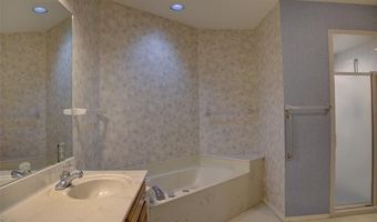 5708 Parkhill Pl, Bartlesville, OK 74006
