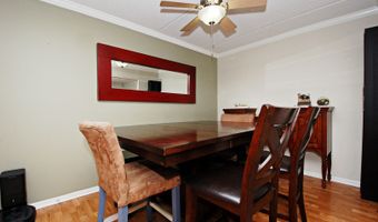 104 N Pine Ave 302, Arlington Heights, IL 60004