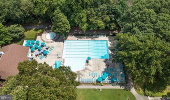 13 FARSTA Ct, Rockville, MD 20850