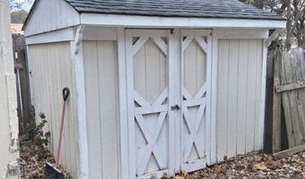 1519 S Lakeshore Dr, Albion, IN 46701