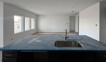 10915 Bop Ln, Adkins, TX 78101