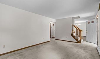 30 Pacheco Dr, North Smithfield, RI 02896