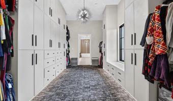 7346 Lake Point Cir, Benton, AR 72019