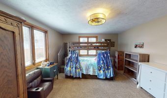 918 S 1st St, Albion, NE 68620