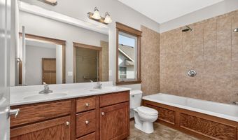 1716 2nd Ave SW, Altoona, IA 50009