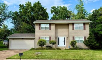 330 Whitehall Dr, Ballwin, MO 63021