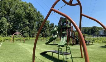 6944 ELLINGHAM Cir #A, Alexandria, VA 22315