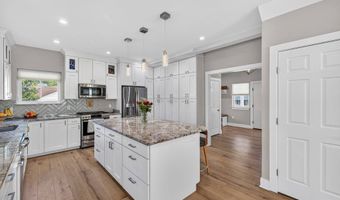 6416 Tisdale Ter, Bethesda, MD 20817