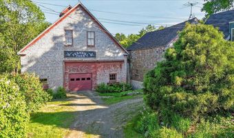 18 Cobb Rd, Belfast, ME 04915