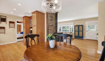 8 Liberty Rdg, Clinton, CT 06413