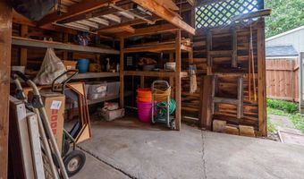 1108 Elm St, Baldwin City, KS 66006