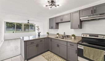 111 KAHULUI BEACH Rd C114, Kahului, HI 96732