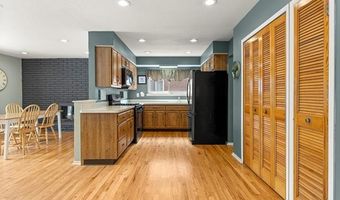 17276 Midway Ave, Allen Park, MI 48101