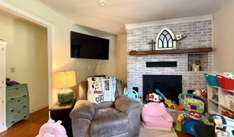 111 Washington St, Baileyville, ME 04694
