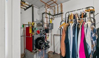 78 Ellery Rd, Newport, RI 02840