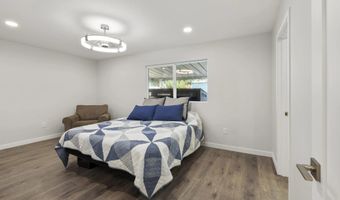 7102 San Bartolo St 11, Carlsbad, CA 92011