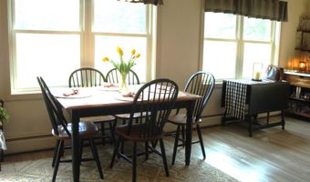 49 Hampshire Cir, Brattleboro, VT 05301