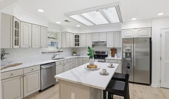 6205 EVERGLADES Dr, Alexandria, VA 22312